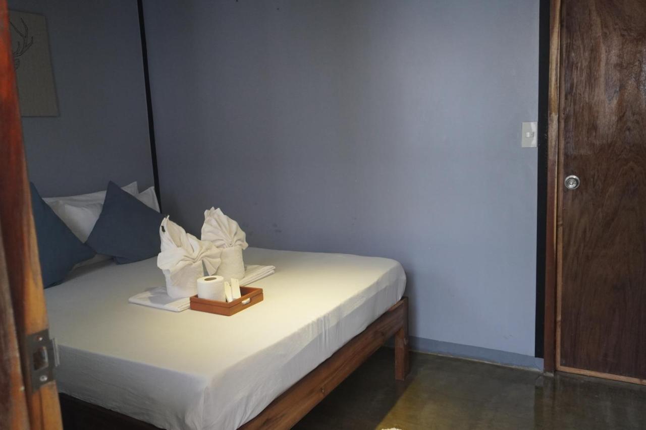 Keira Backpackers Hotel El Nido Exterior photo