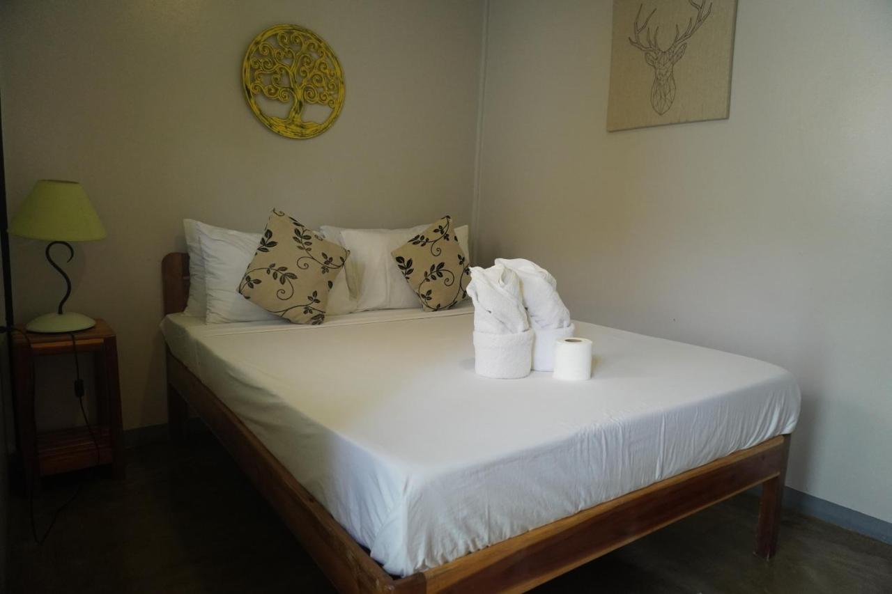 Keira Backpackers Hotel El Nido Exterior photo